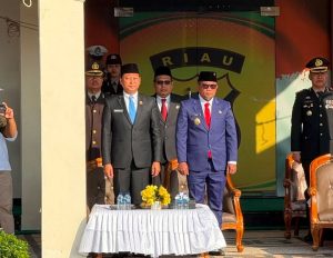 Read more about the article Bupati Pelalawan Hadiri Upacara Peringatan Hari Bhayangkara ke-80